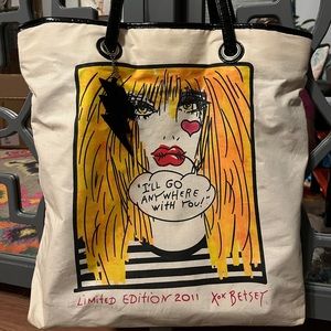 Betsey Johnson tote